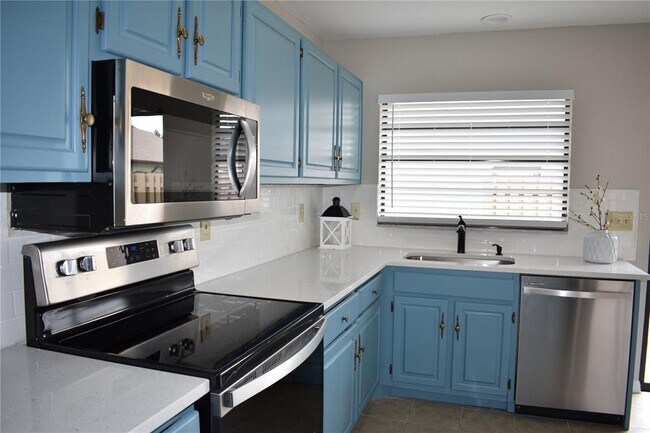 Building Photo - 1702 Aura Ct
