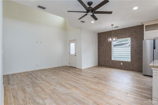 Building Photo - 23 Sunset Dr