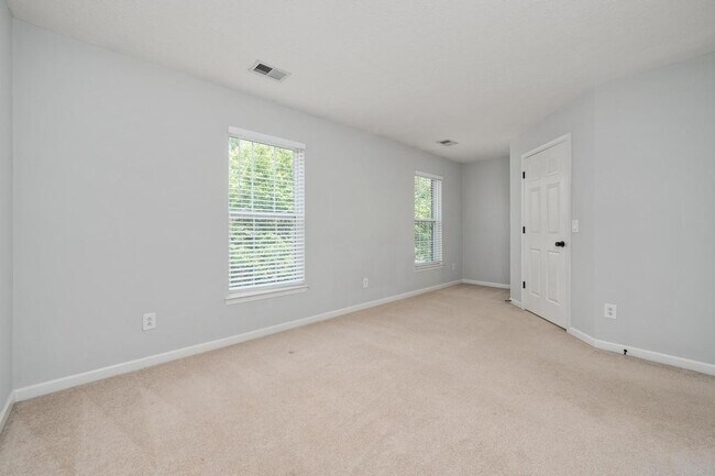 Building Photo - 7333 Althorp Way
