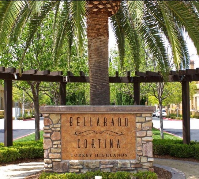 Building Photo - Newly Remodeled 4 Bedroom Townhome in Torrey Highlands - END UNIT