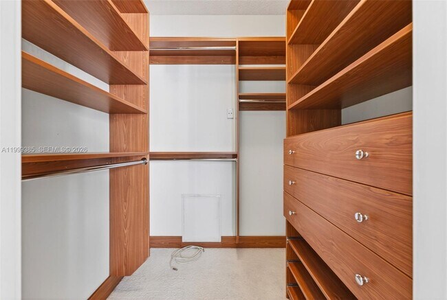 Building Photo - 19355 Turnberry Way