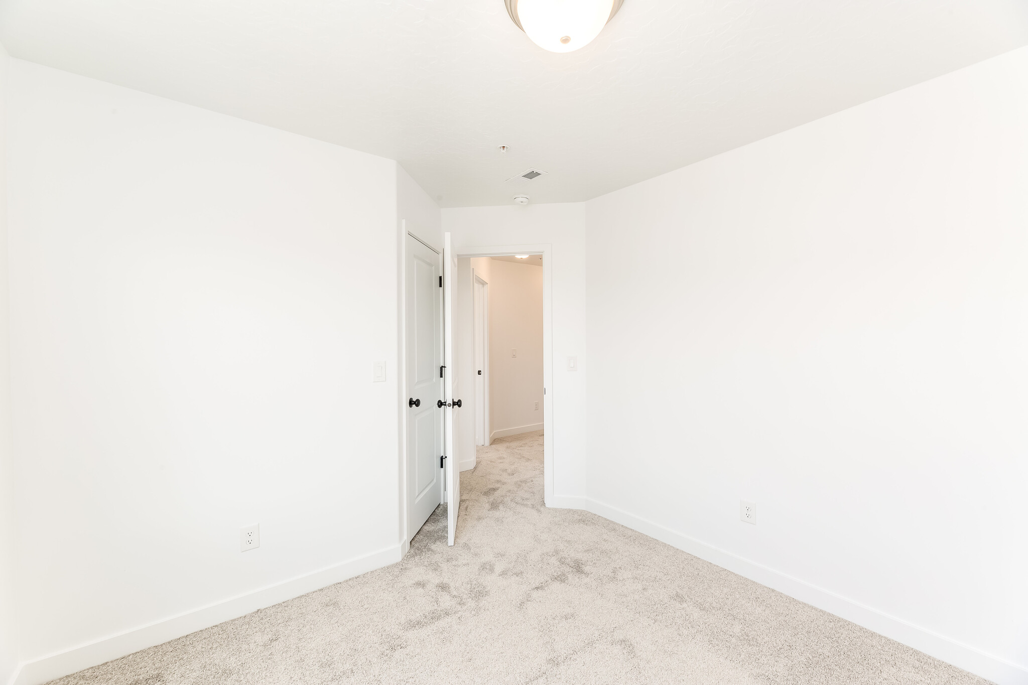 Building Photo - 4198 W Gooseneck Ct