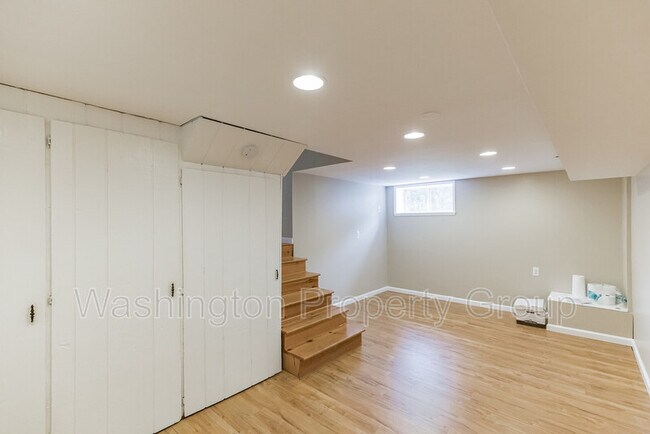 Building Photo - 4232 Linden St