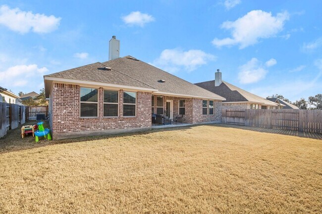 Building Photo - 120 Red Granite Rd