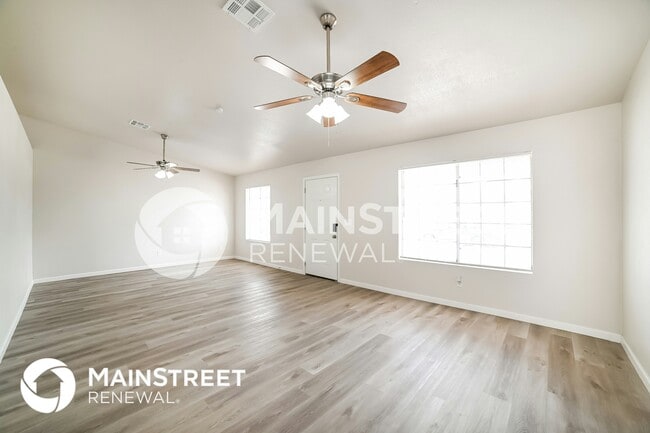 Building Photo - 7312 W Sells Dr