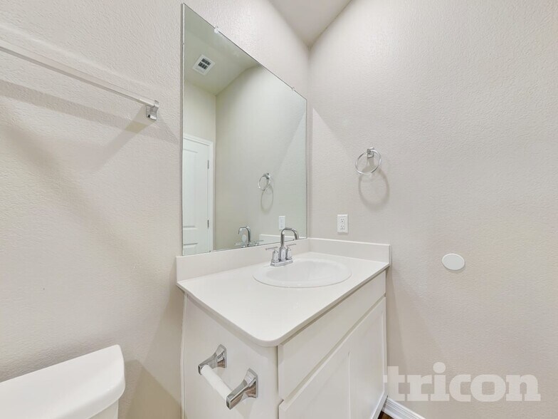 Building Photo - 11803 Copperstone Ave