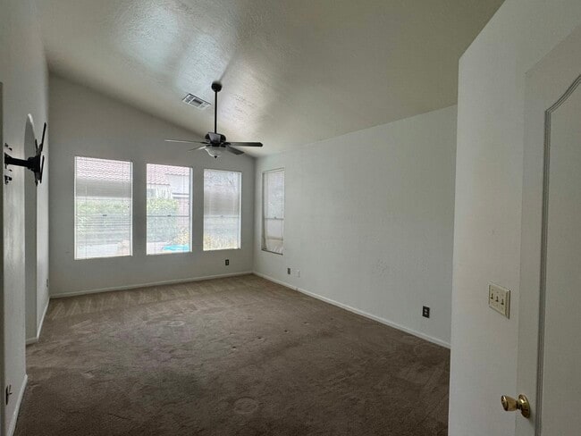 Building Photo - 4223 E Wildcat Dr