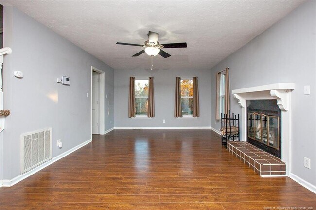 Building Photo - 1819 Eichelberger Dr