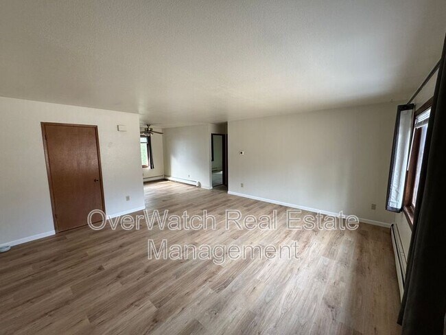 Building Photo - 8118 Boundary Ave