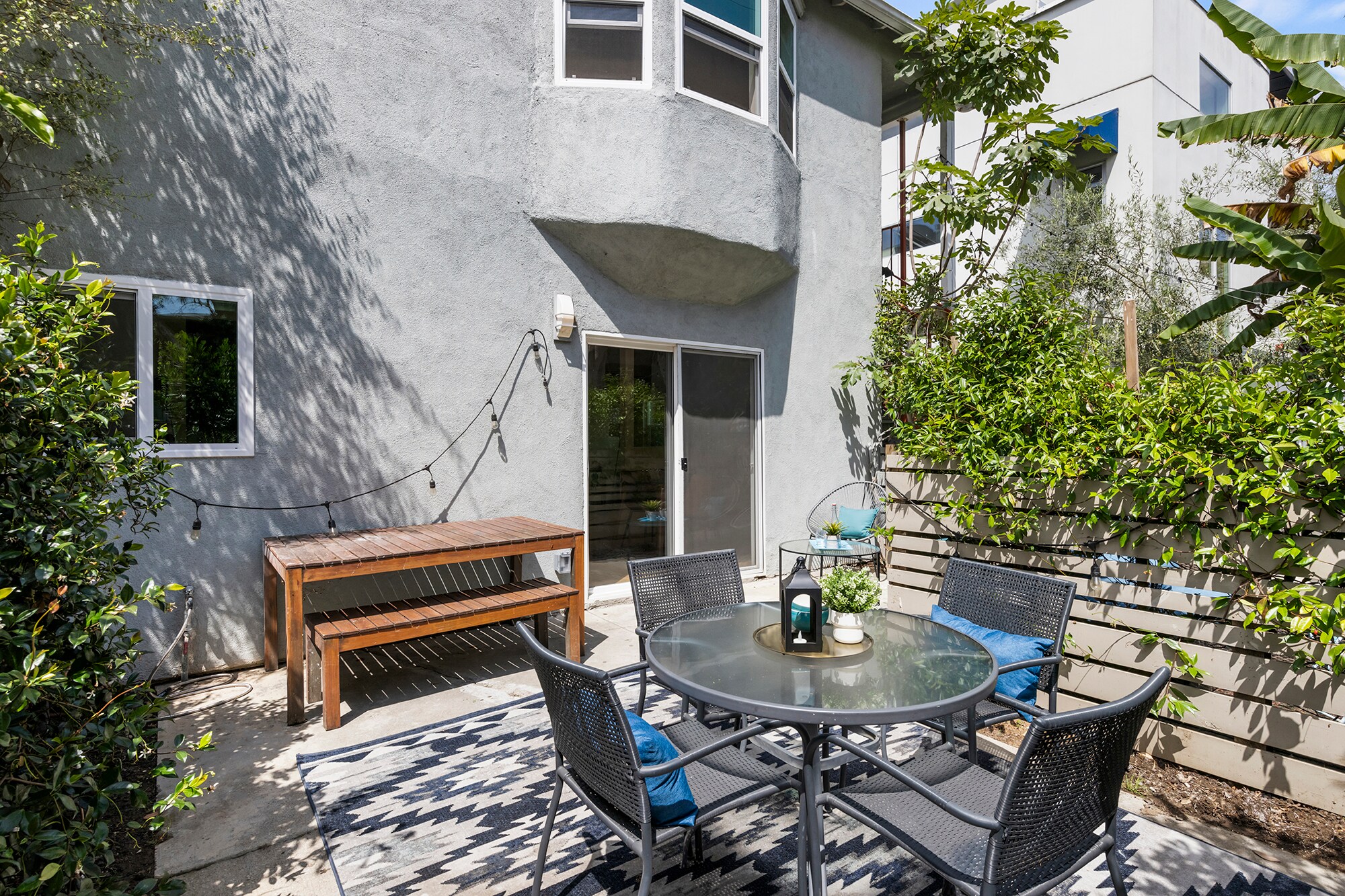 Building Photo - 617 6th Ave