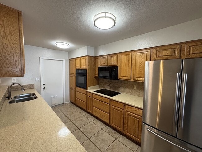 Building Photo - 4329 W Garden Dr