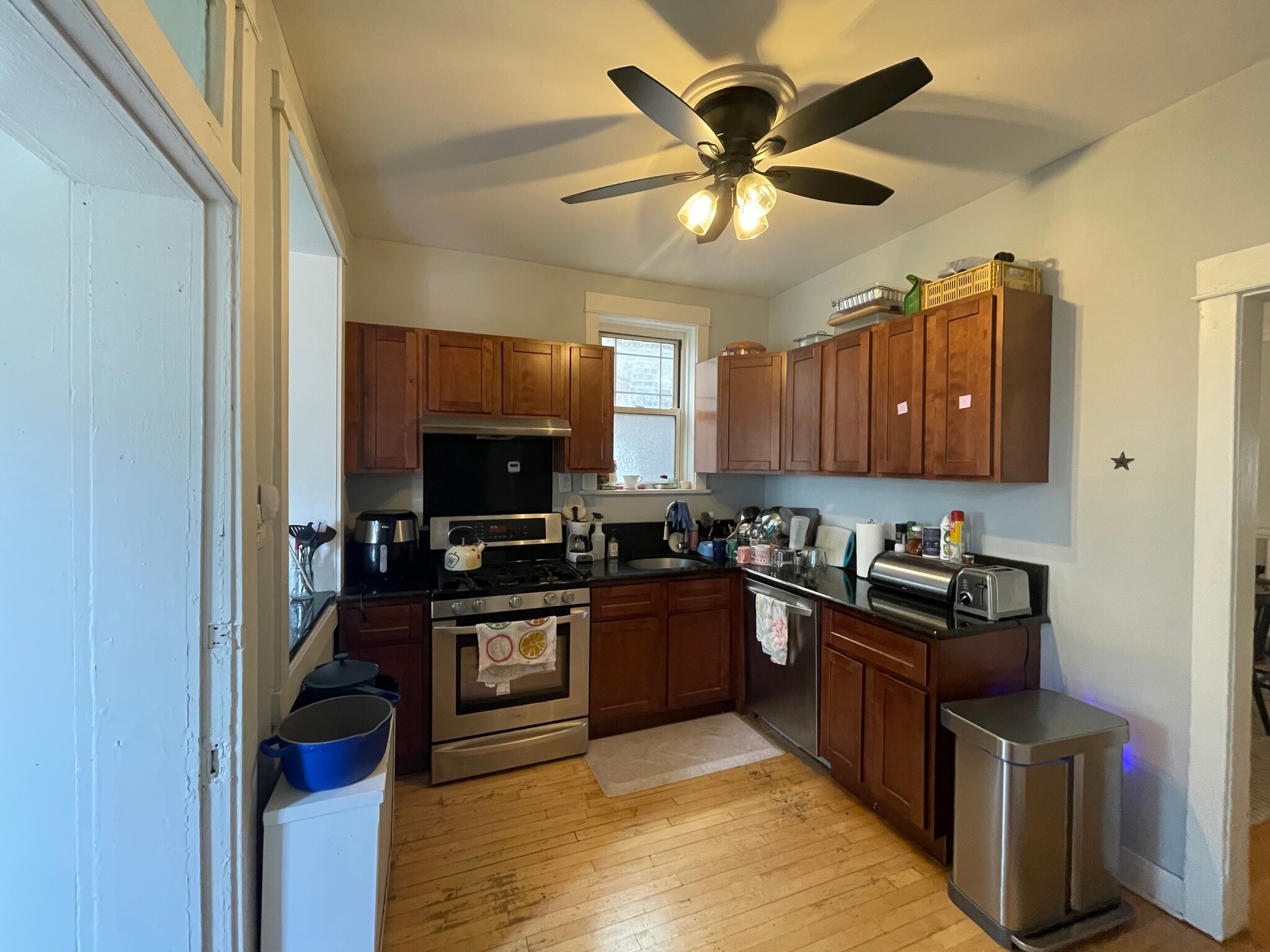 Building Photo - 4858 N Talman Ave