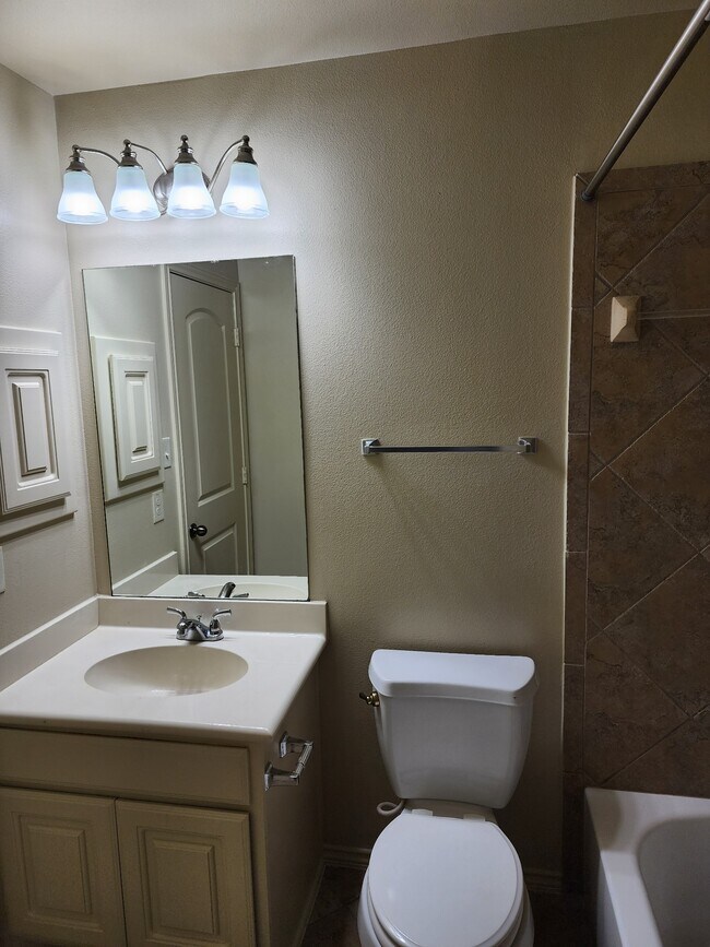 Building Photo - 16331 Gentle Slope Ln