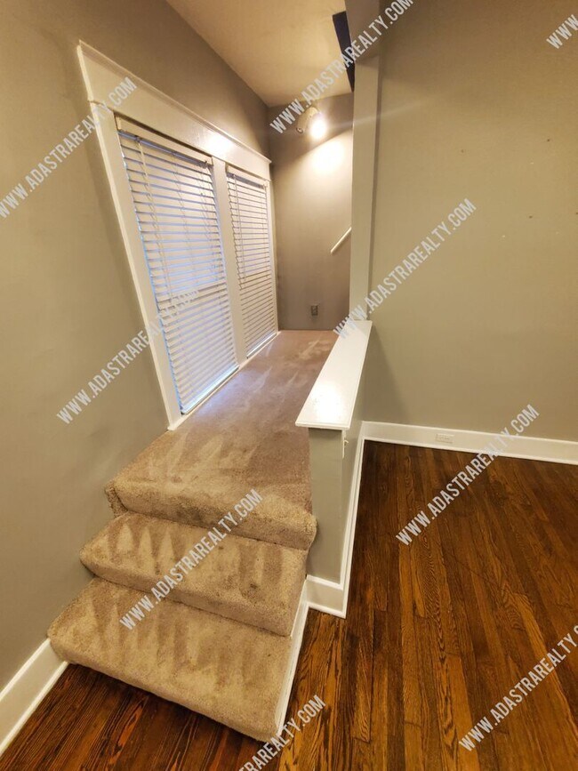 Building Photo - 4521 Fairmount Ave