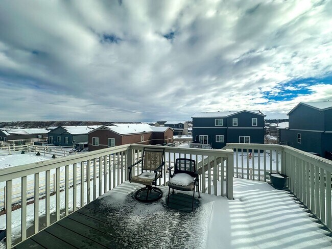 Building Photo - Grand 6bd 4ba Crystal Valley home with an in-law suite!!!