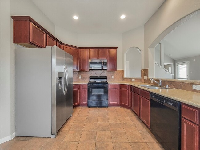 Building Photo - 18428 Sunrise Oaks Ct