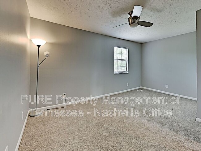 Building Photo - 613 Eastboro Dr