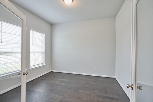 Building Photo - 28011 Clapton Path