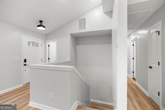 Building Photo - 335 Harris Rd