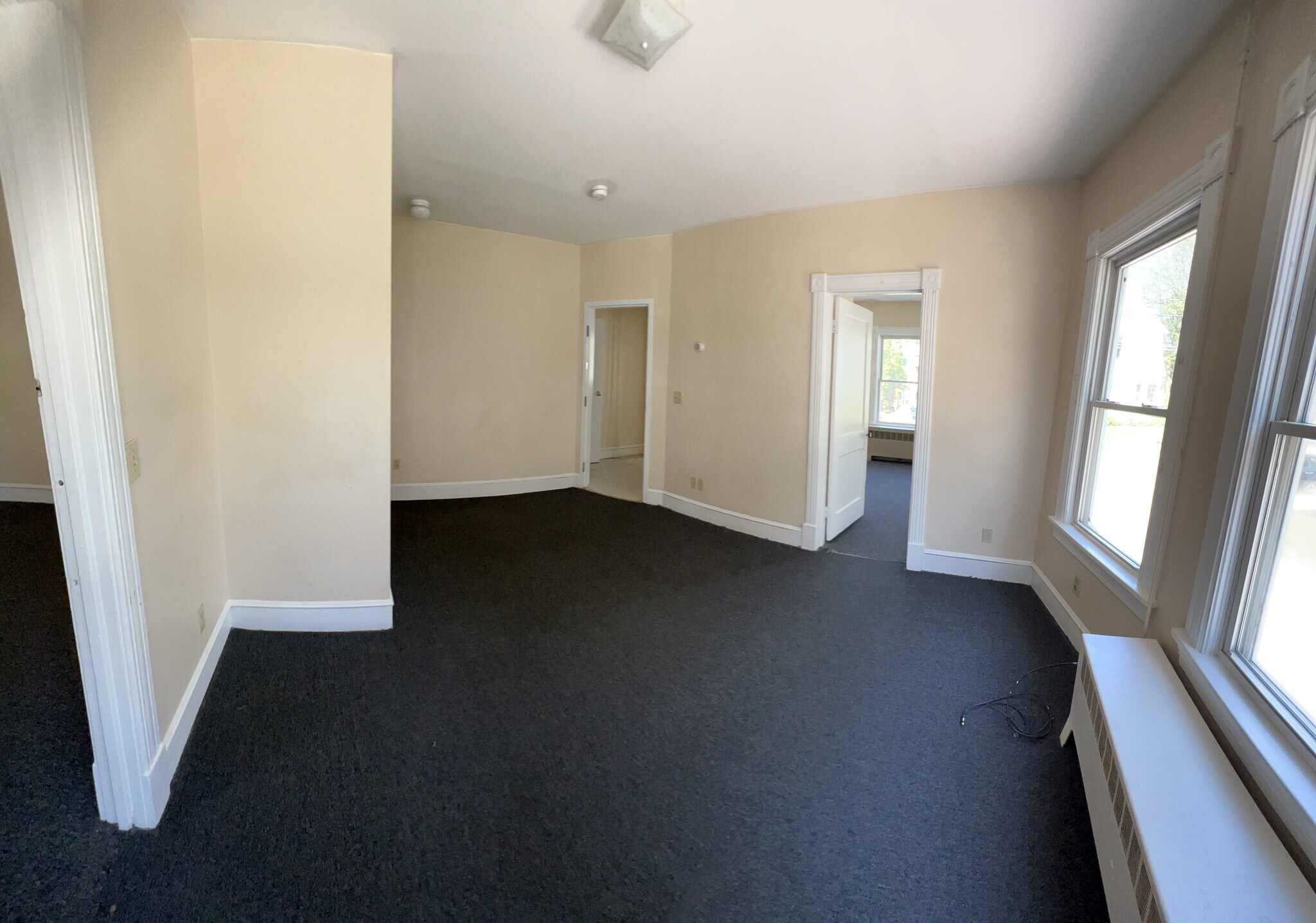Building Photo - 11 Hickok Pl