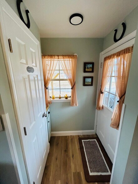 Building Photo - 373 T Johnson Rd