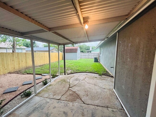 Building Photo - 8726 Kentsdale