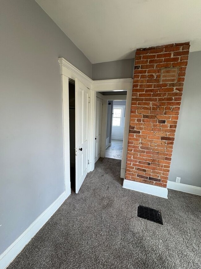 Building Photo - Charming 2 beds 1 bath in Merion Village