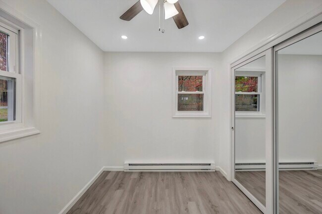 Building Photo - 752 Toll Rd