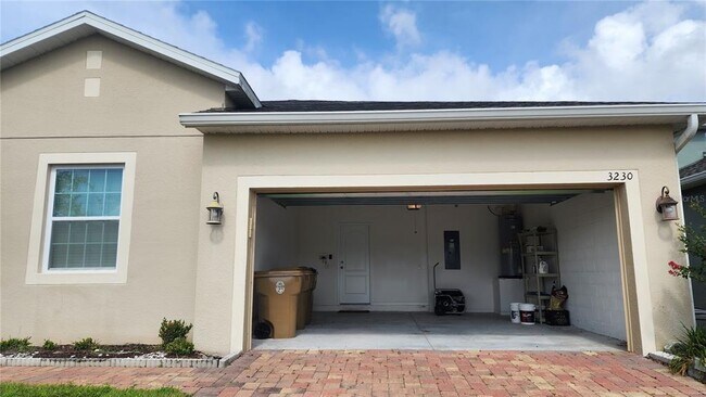 Building Photo - 3230 Stratton Cir