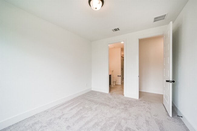 Building Photo - 17794 Misty Brk Ln