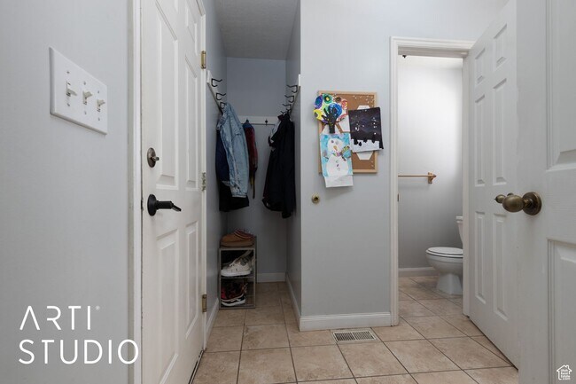 Building Photo - Spacious 5-Bedroom Home in Morgan – $500 O...