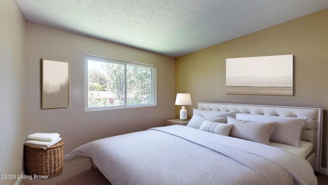Building Photo - 7074 Wildwood Cir