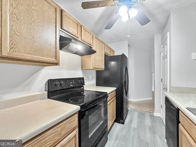 Building Photo - 400 Crestfield Cir