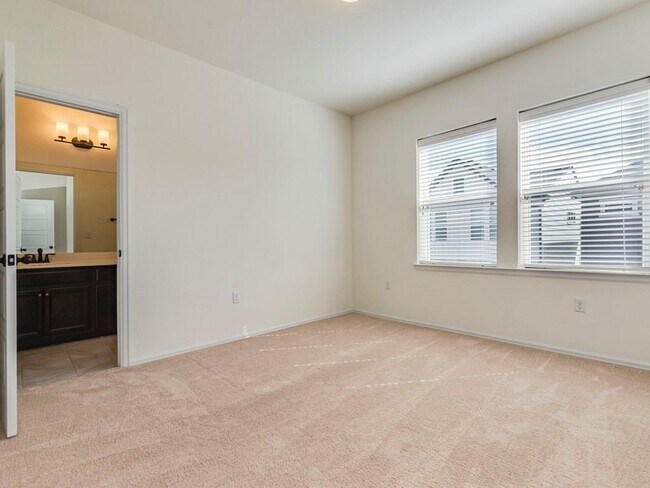Building Photo - 10202 Cienega Cove