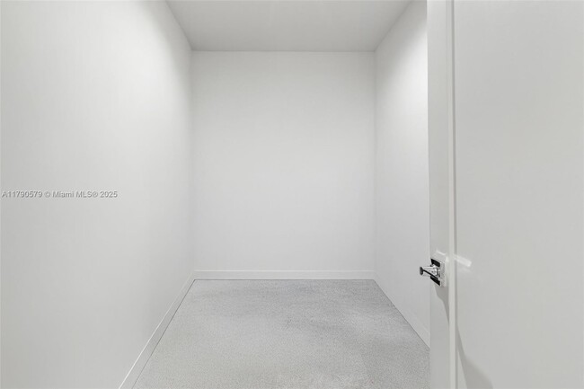 Building Photo - 4468 NW 80th Ave