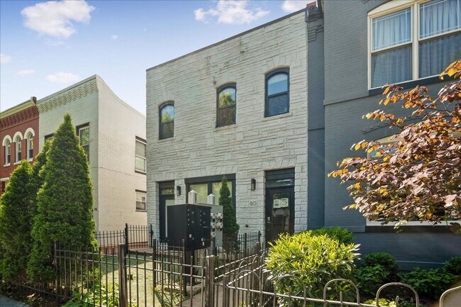 Building Photo - RAZDCPROPERTIES TRUST