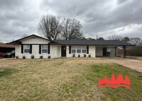Building Photo - 1456 E Raines Rd