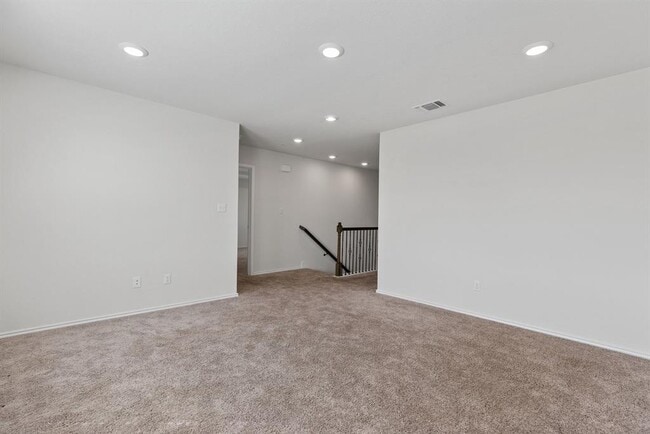 Building Photo - 905 Duskywing Wy