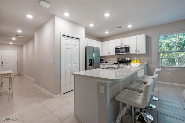 Building Photo - 15201 Wildflower Cir