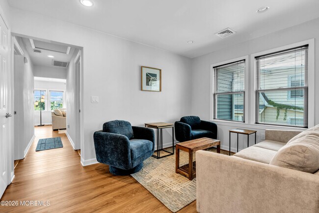 Building Photo - 27 Arnold Ave