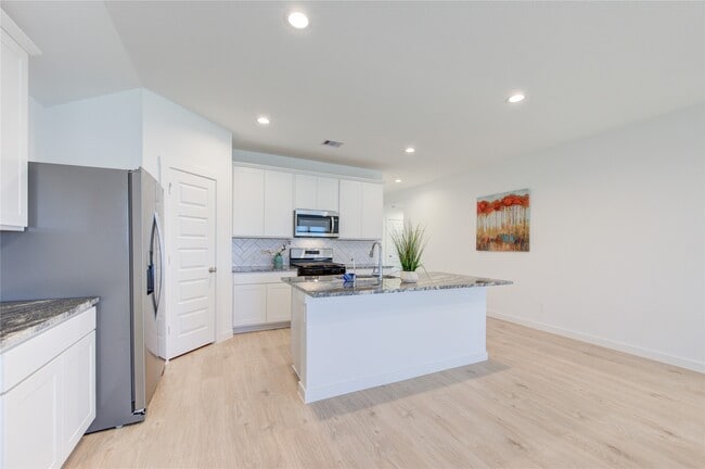 Building Photo - 2808 Misty Elm Ln