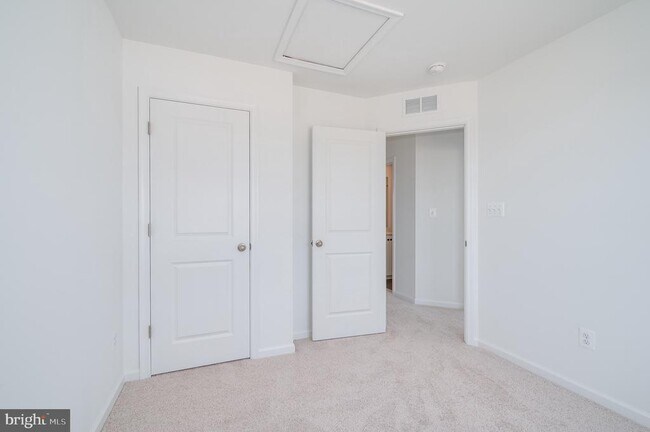 Building Photo - 24 Armistead Pl