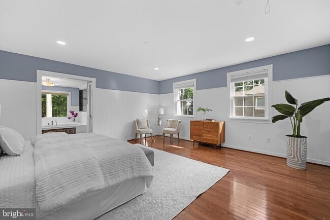 Building Photo - 10429 Headly Ct