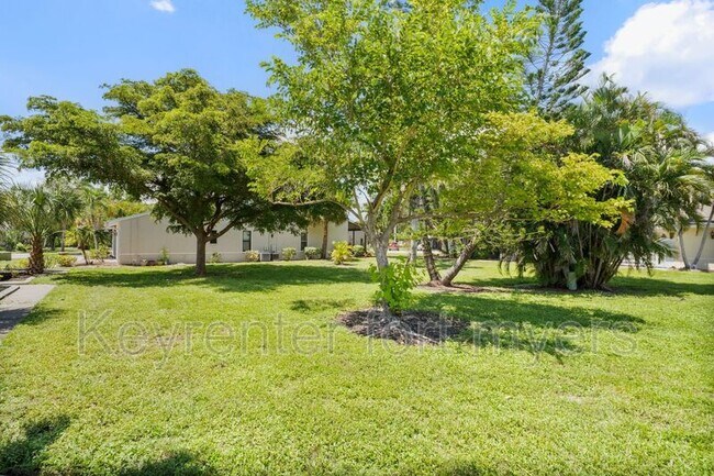Building Photo - 1417 SW 51st Ln
