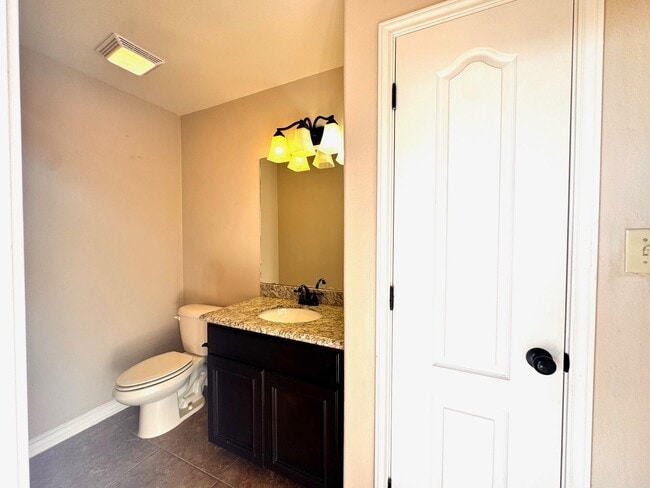 Building Photo - 512 Otero Dr