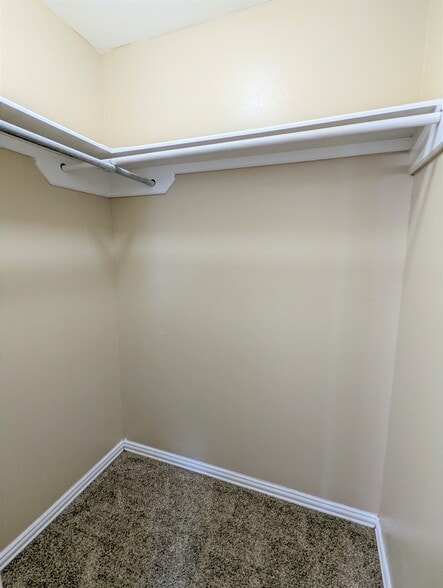 Building Photo - 2526 Chuparosa Ct