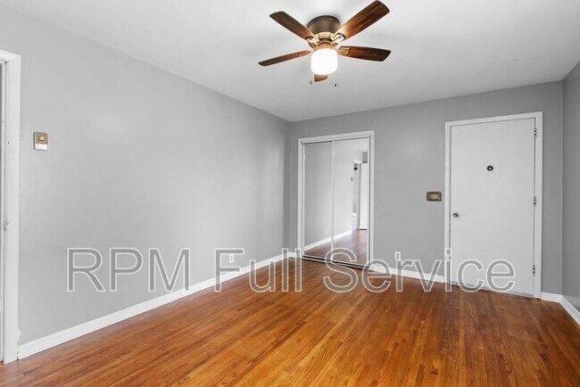Building Photo - 3127 Larkspur Dr