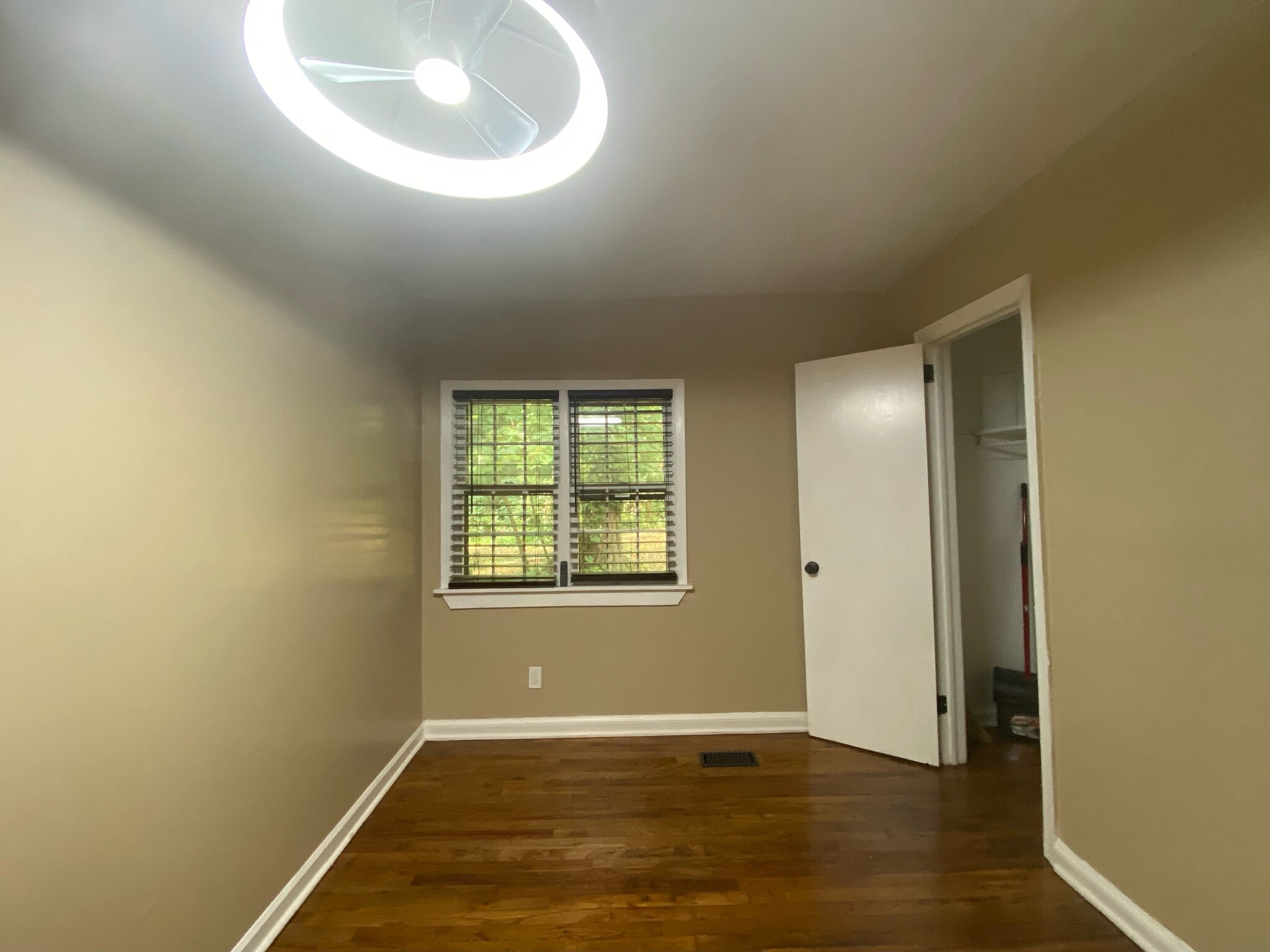 3rd Bedroom - 3483 Napoleon St