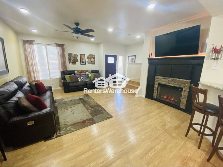 Building Photo - 4805 E Kachina Trail