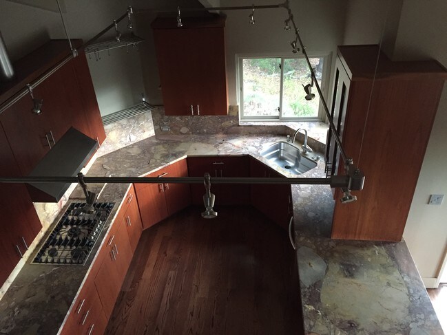 Building Photo - 17389 Gehricke Rd